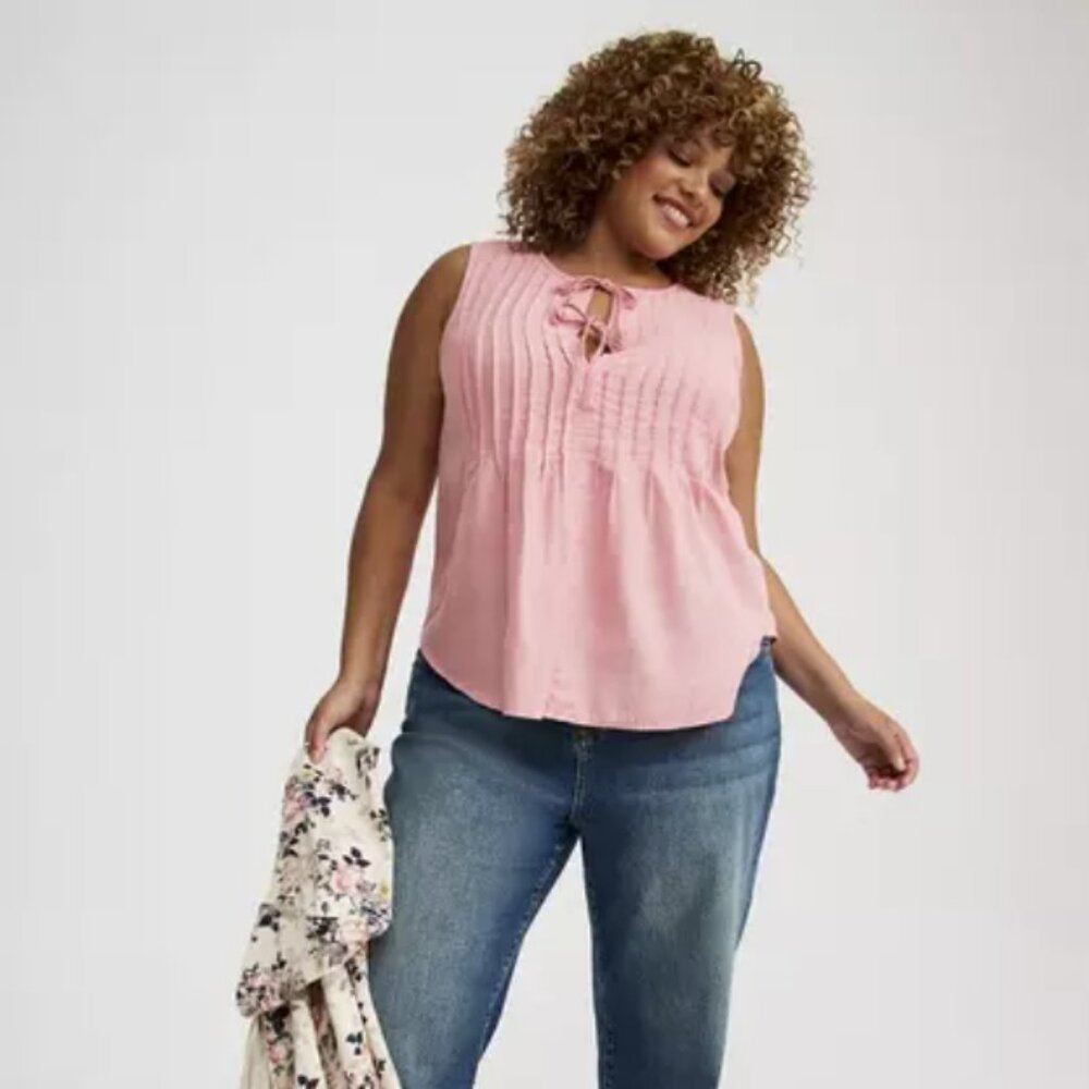 New Torrid Top size 4X Pink Salmon Pintuck Tie Front Sleeveless Cotton‎ Summer